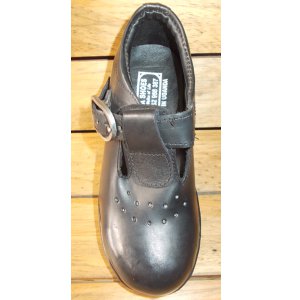 Girls back to school with holes