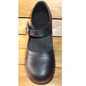  Girls back to school without holes