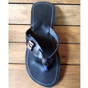 Women's Slipper with side button