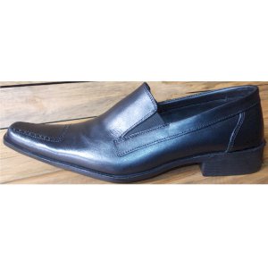 Men's Raised Gentle pointed with holes